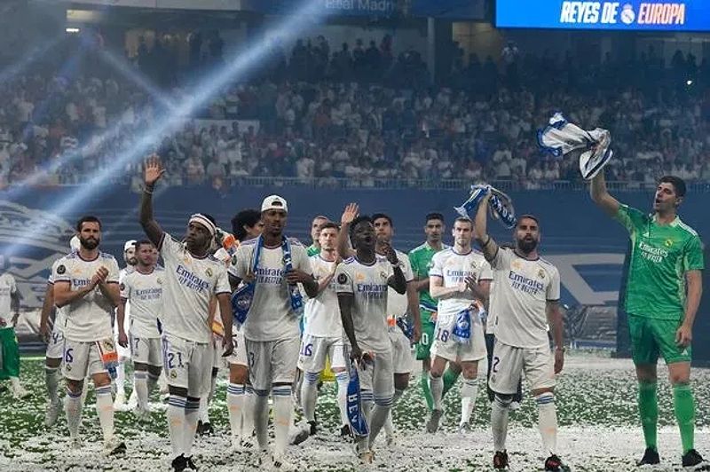 Real Madrid xứng đáng là CLB lớn nhất lịch sử bóng đá thế giới